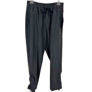 Layer 8 NWT Woven Adjustable Crop Pant